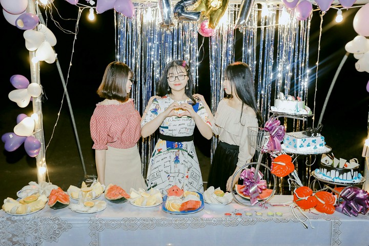 PARTY