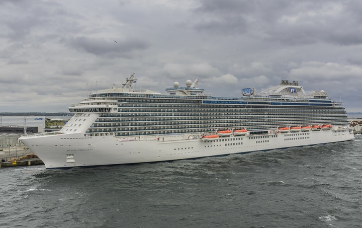 Regal Princess Cruise Liner