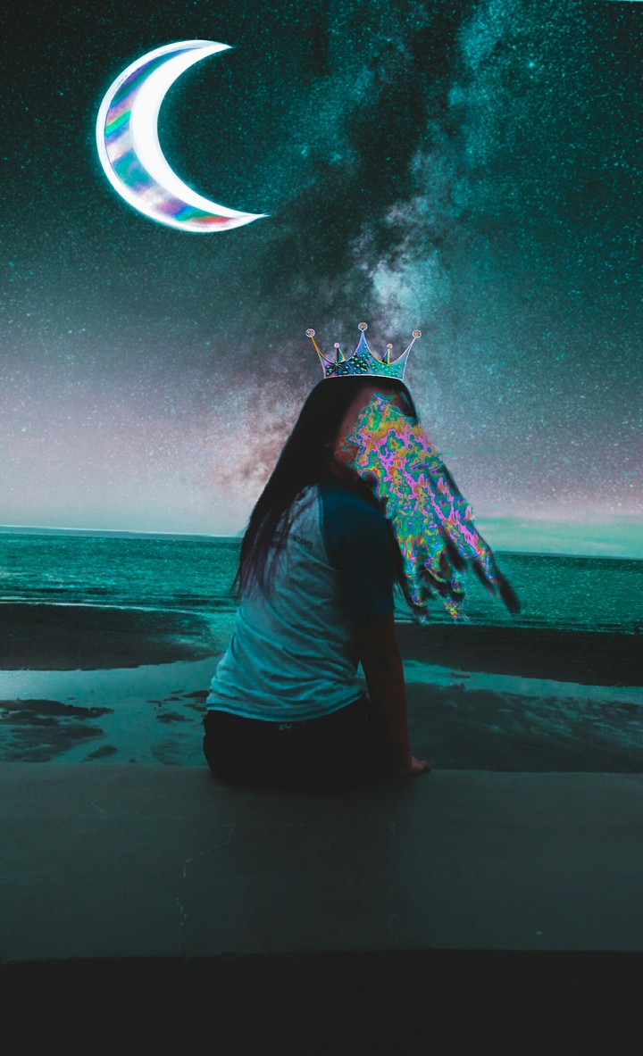 HOLOGRAPHIC
