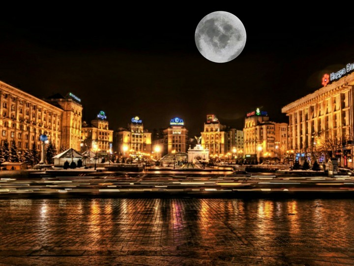 super night moon