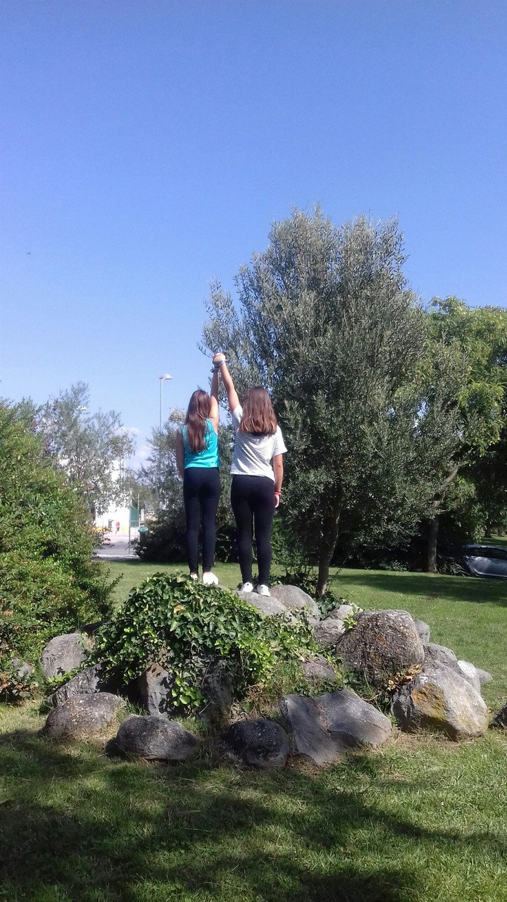 nês and bia