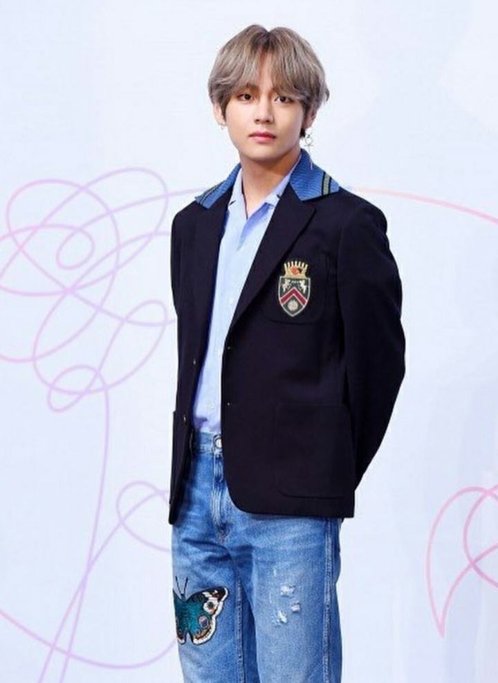 BTS V