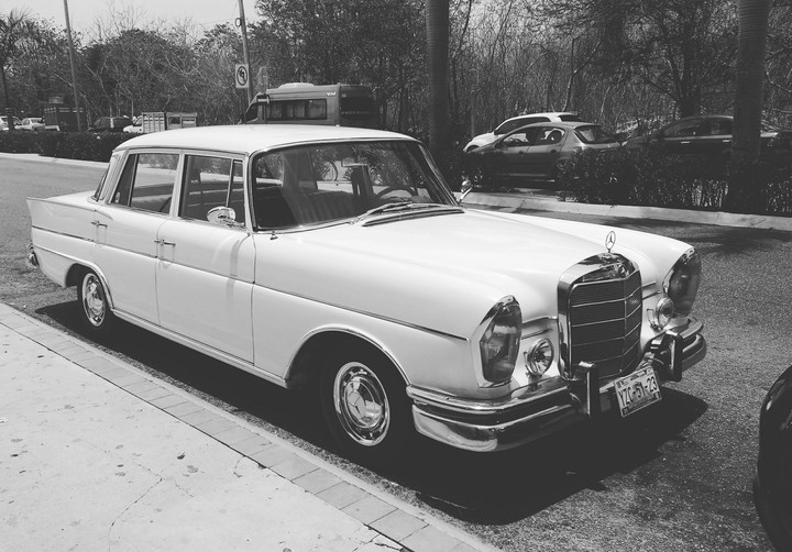 Mercedes