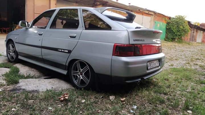 Lada 112