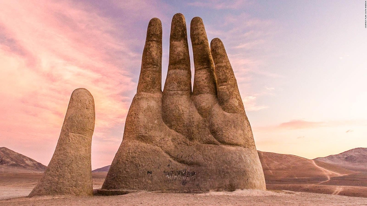 hand of the desert