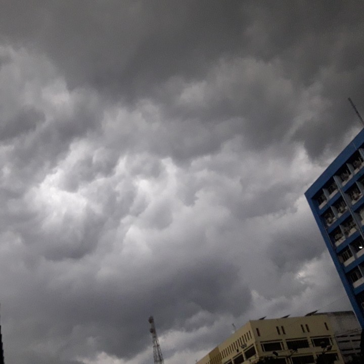 cloudy sky kolkata