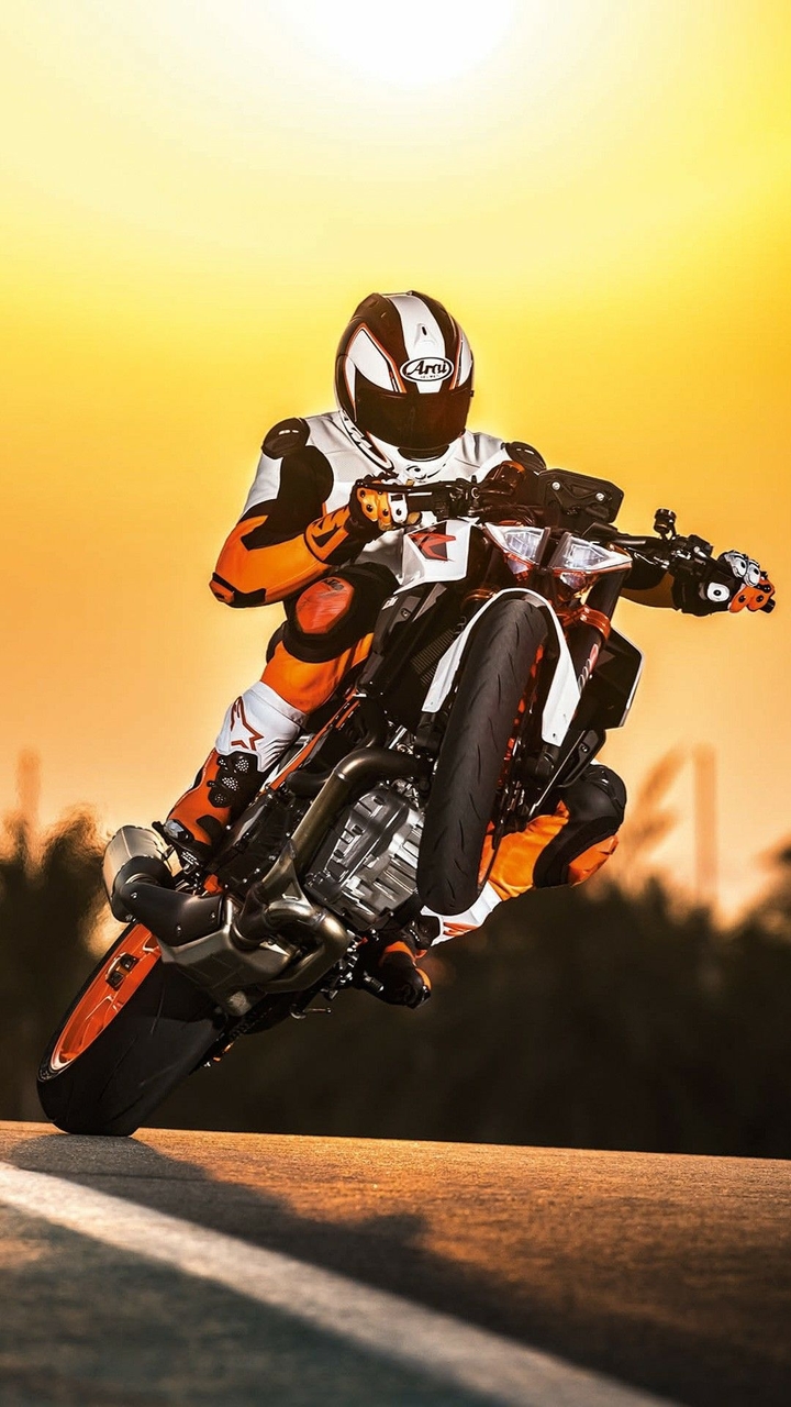 KTM 1290 super duke R stunt