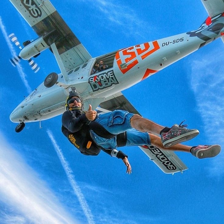 Sky Diving