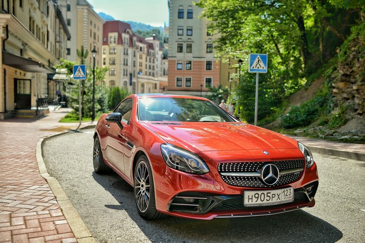 Mercedes-Benz