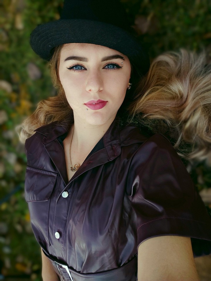 Девушка осень!