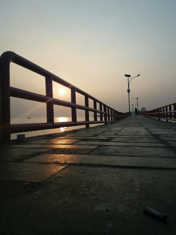 jembatan cinta