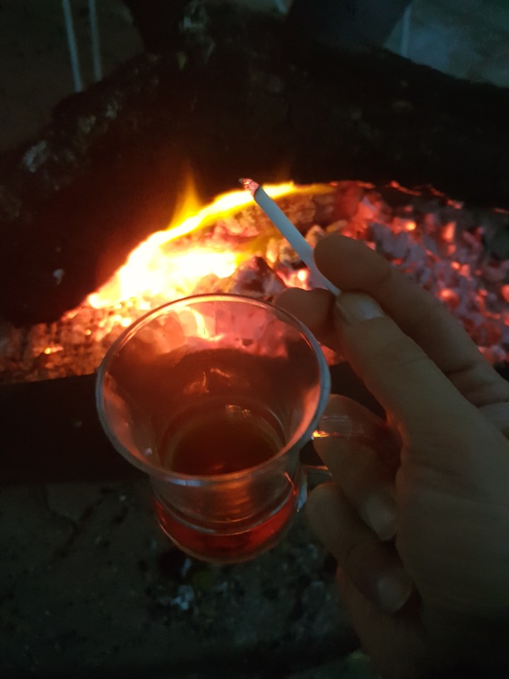 cold weather;tea and smoke