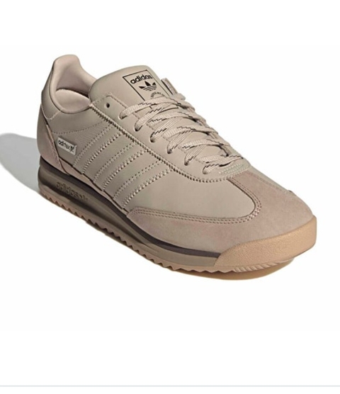 Walking_Shoe, Outdoor_Shoe