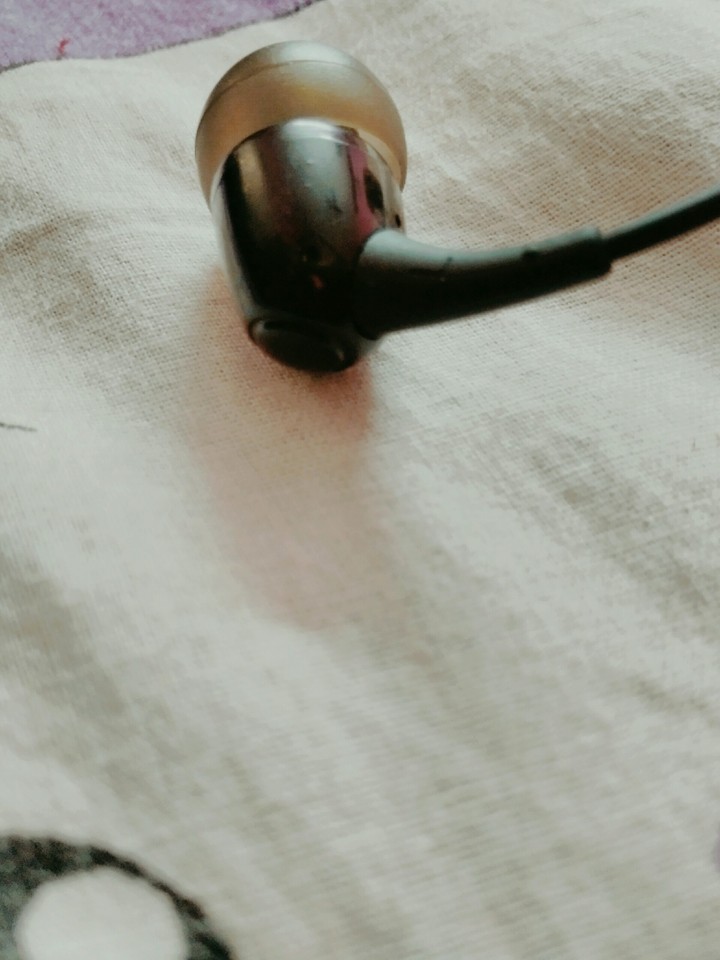ear phone