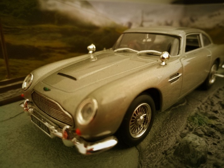 007 car