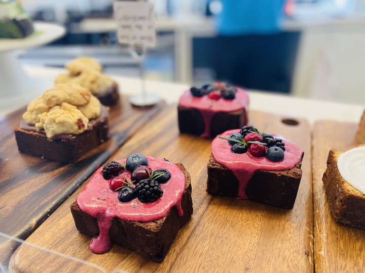 Raspberry Choco Pound Cake