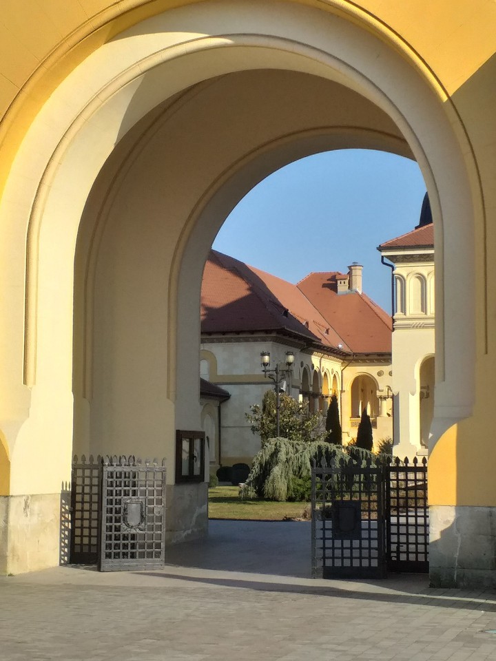 cathedral gate