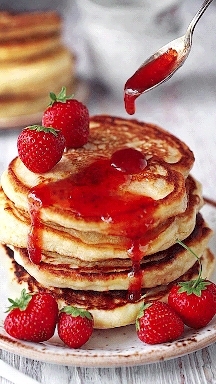 Strawberry pen cake