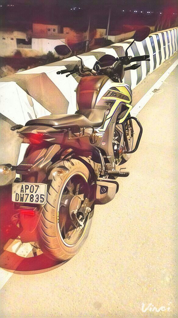 Honda CB Hornet 160R