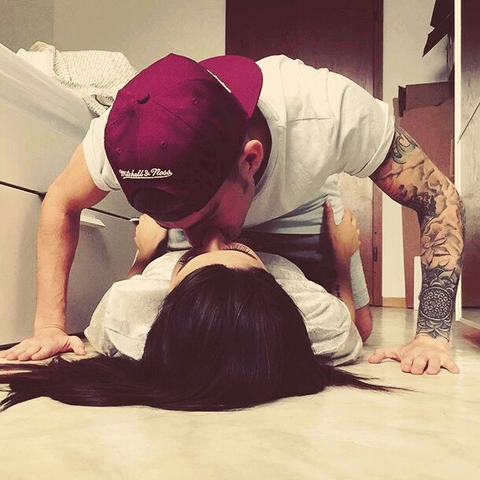 kiss