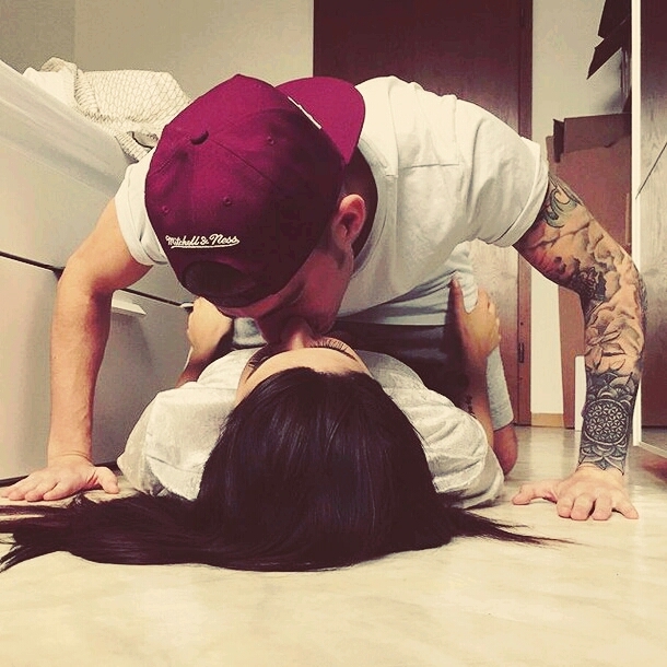 kiss