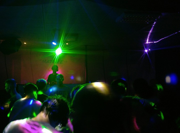 Lights & people