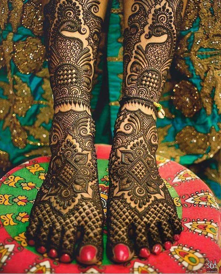 Henna design