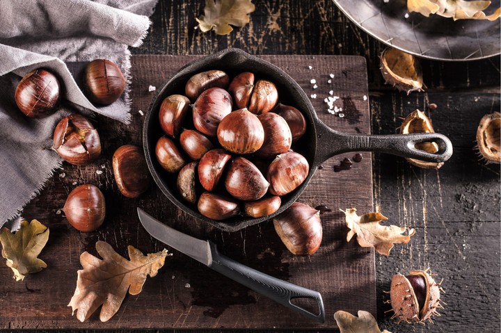 CHESTNUTS READY TO COOK