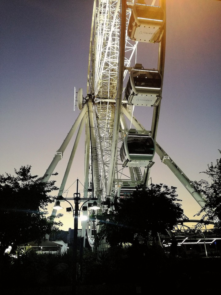 ferris-wheel