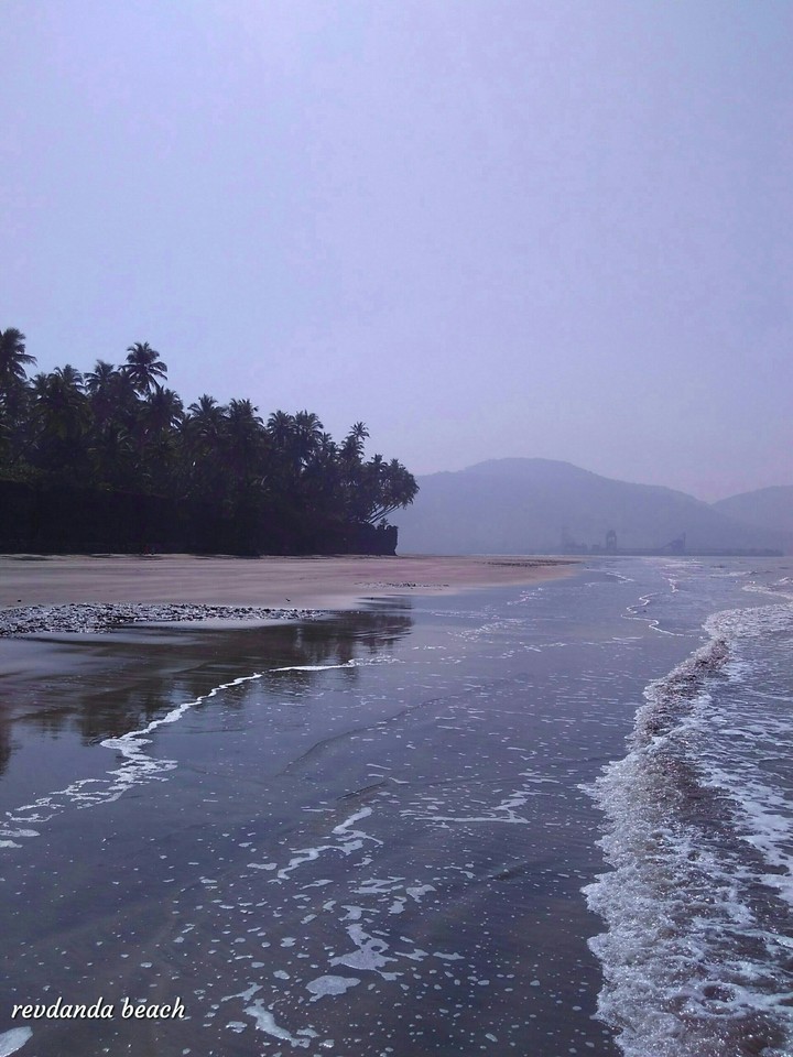 this photo was taken in REVDANDA BEACH ALIBAUG