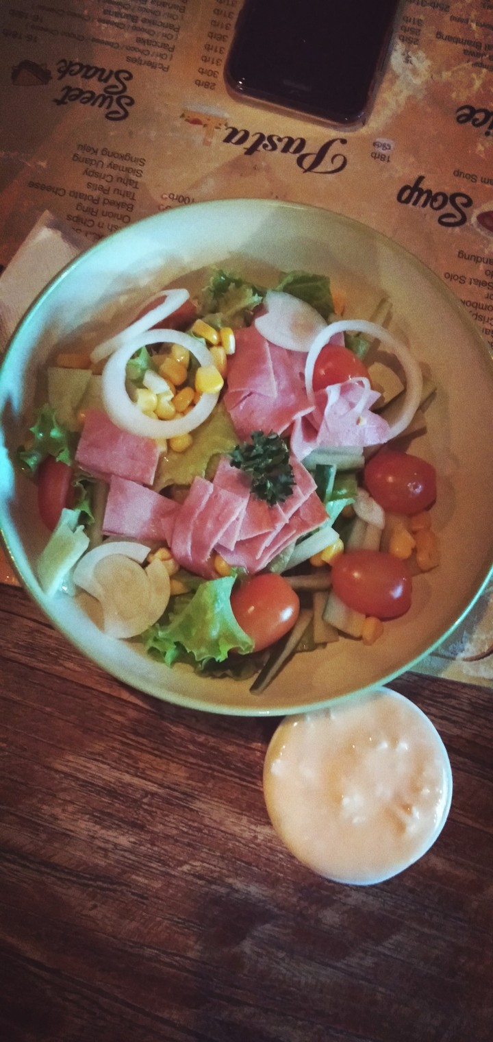 Smoke beef salad
