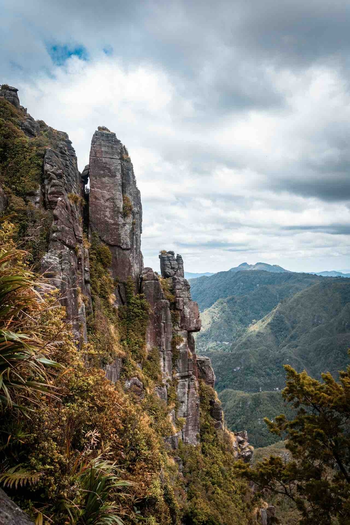 скалы НК