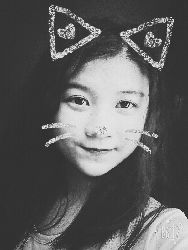 em gái nhỏ
