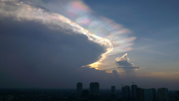Sun beam in the horizon