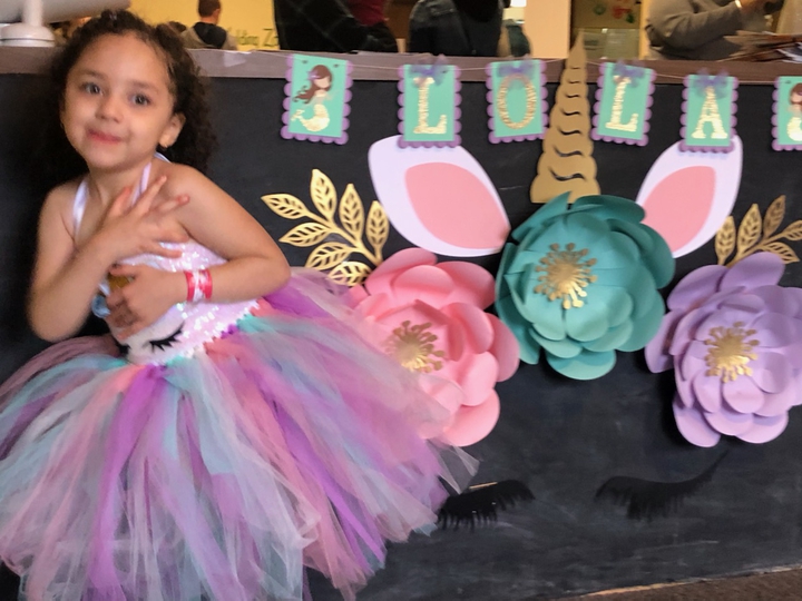 lola is 4!
