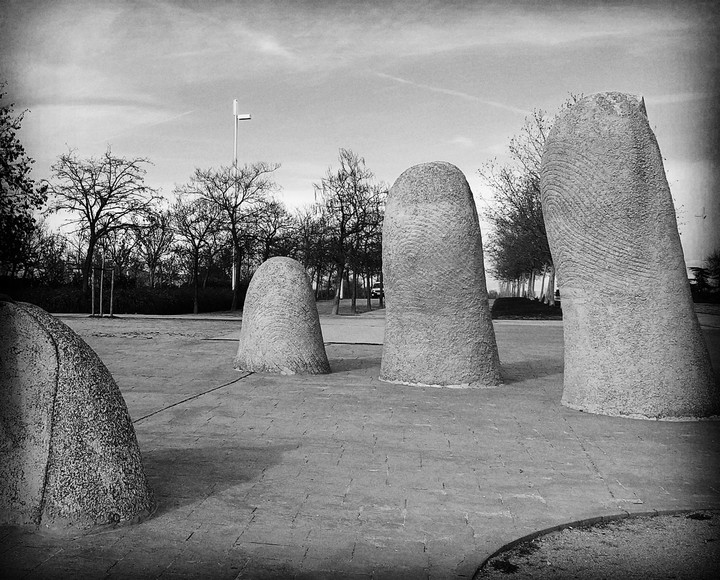 Fingers in Madrid