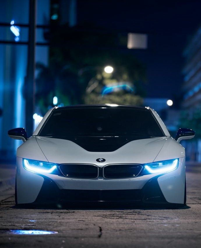 BMW i8