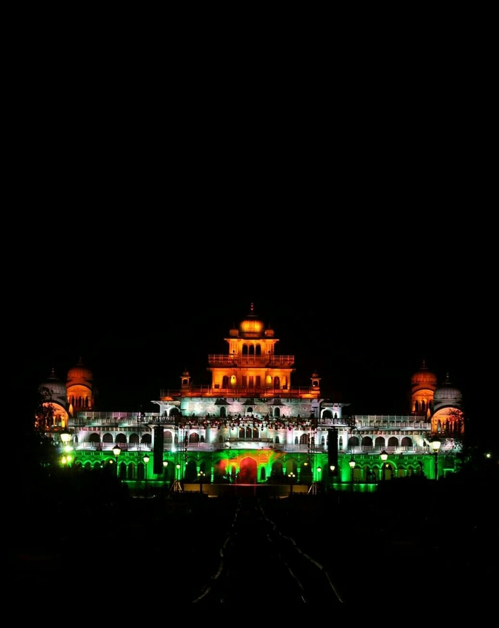 THE EMERALD OF THE CITY.. ALBERT HALL MUSEUM , jaipur