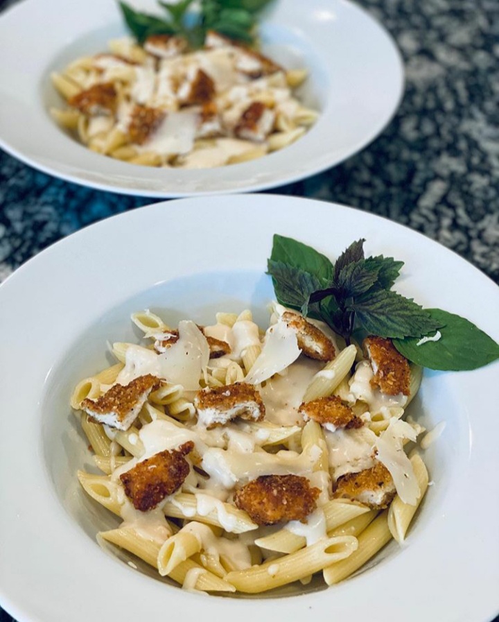 Alfrdo penne with schnitzel