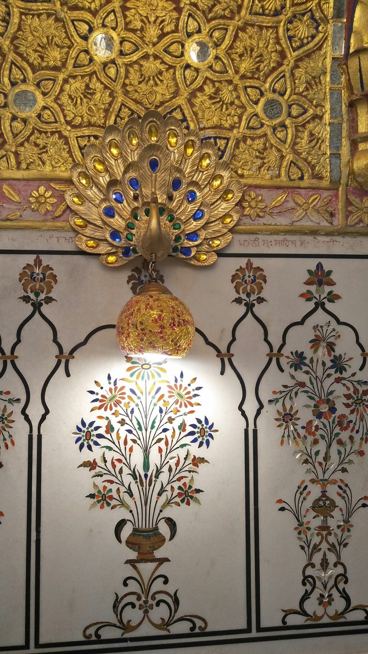 peacock lamp