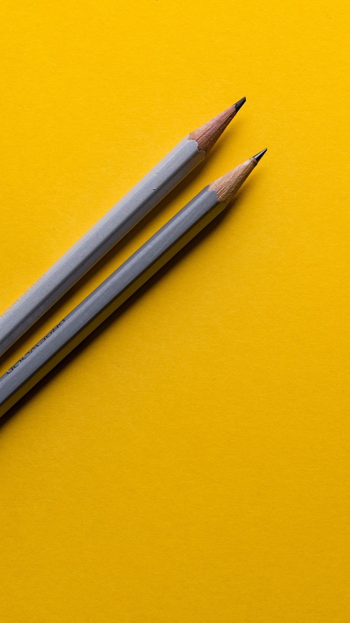 escrito en amarillo