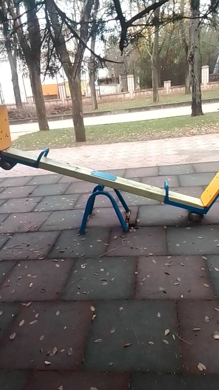 качели