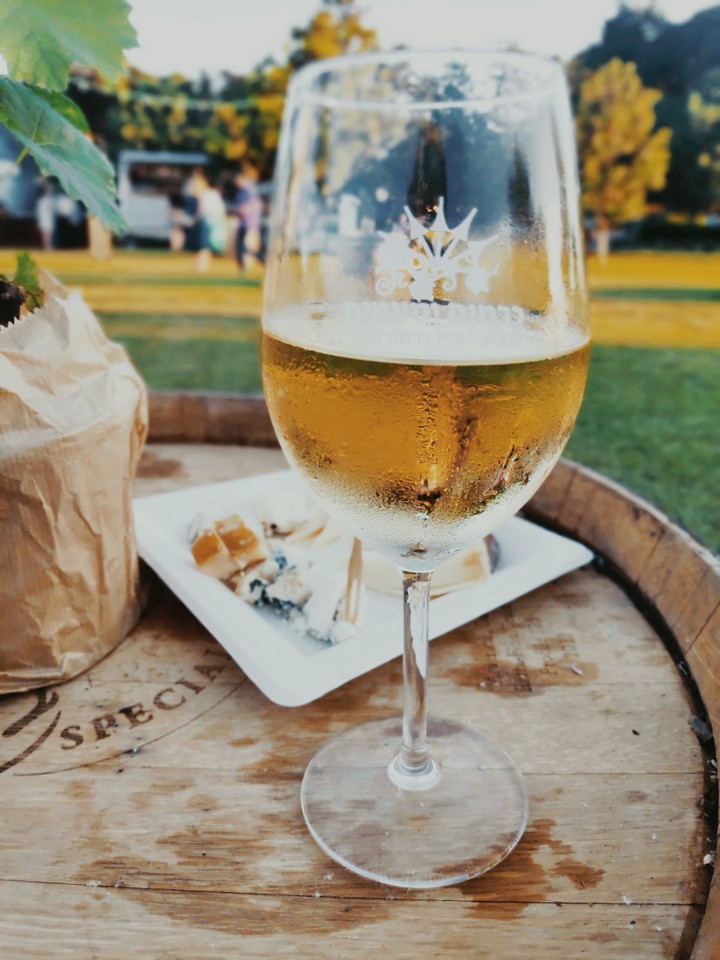 WINE