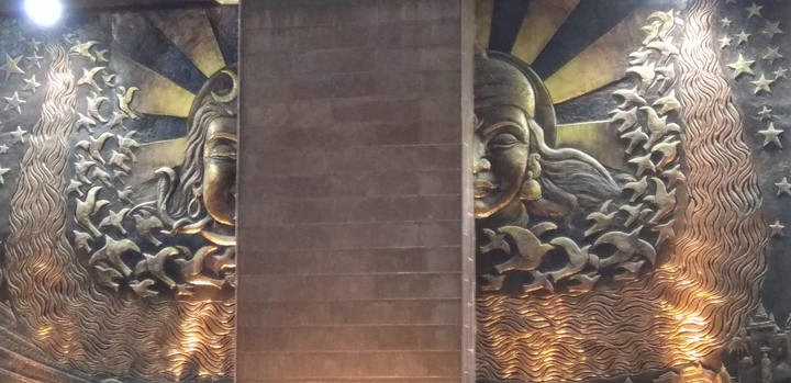 A decorated wall in Varanasi Railway Station