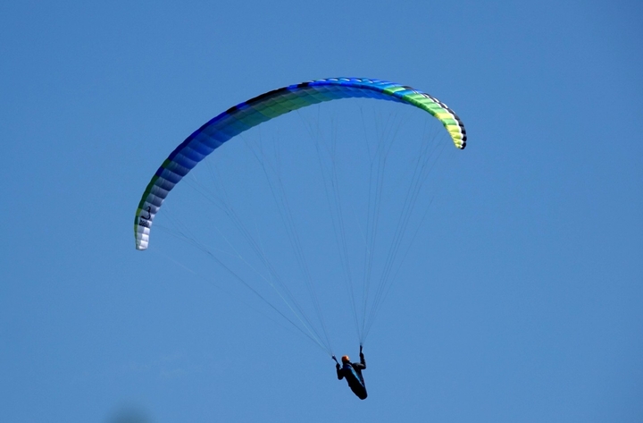 Paragliding