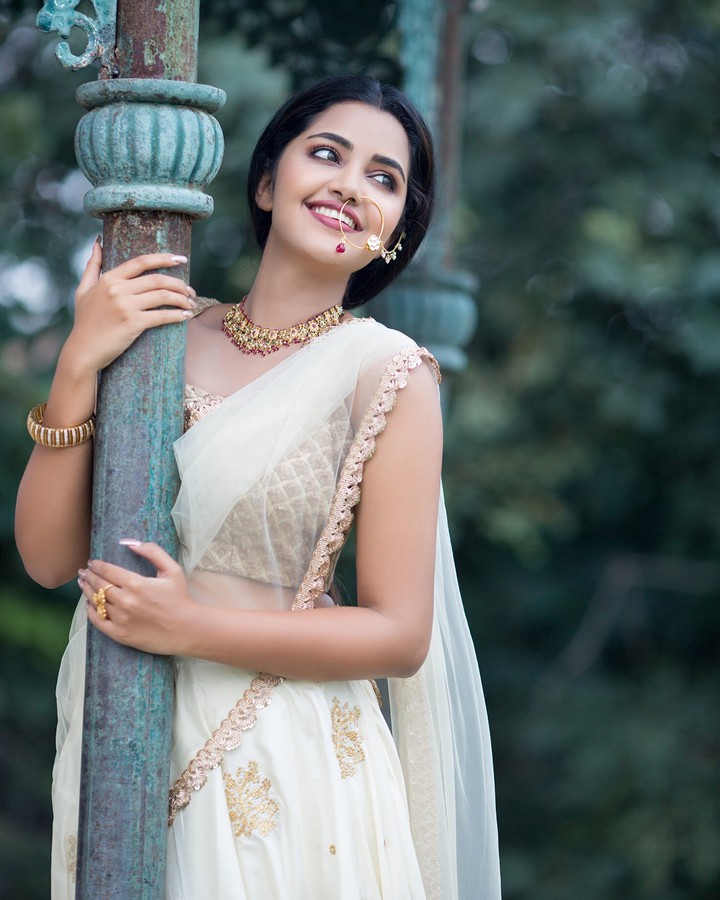 anupama parameswaran