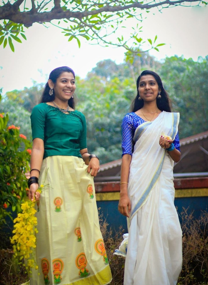 SKIRT GIRLS