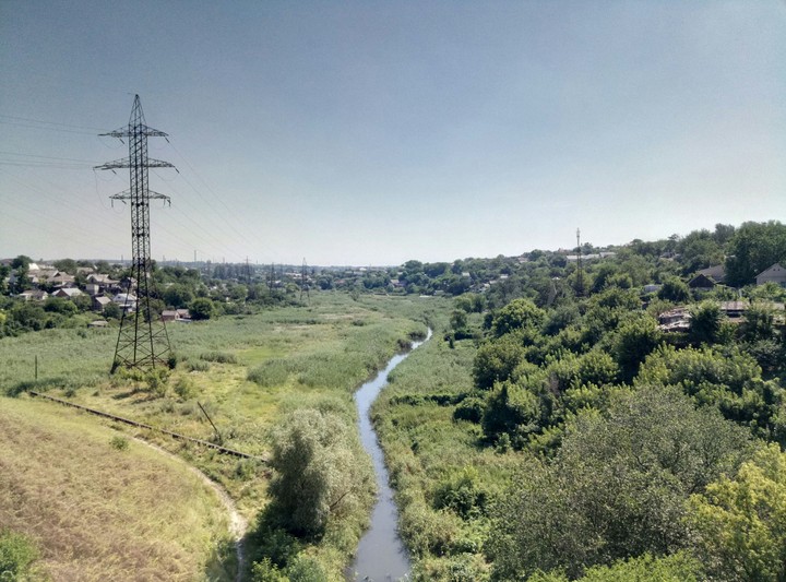 Narrow river
