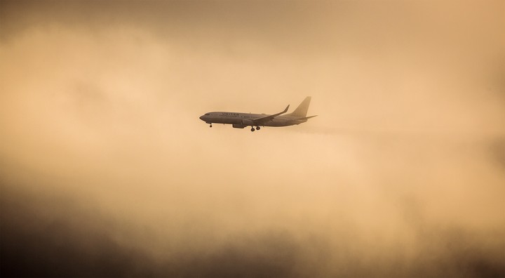 UA 737-800