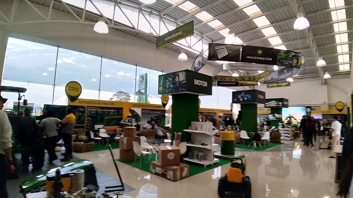 Casa John Deere Bogotá